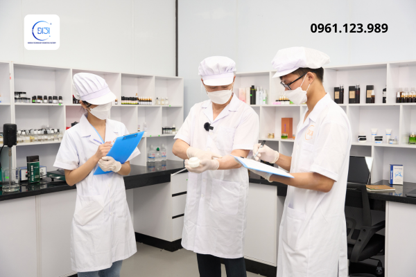 Bảng giá dịch vụ gia công mỹ phẩm trọn gói 2025